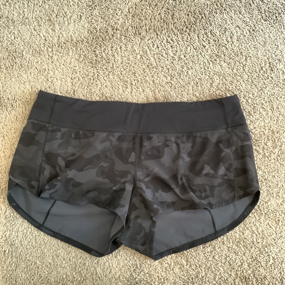Lululemon Camo Shorts - Picture 1 of 2